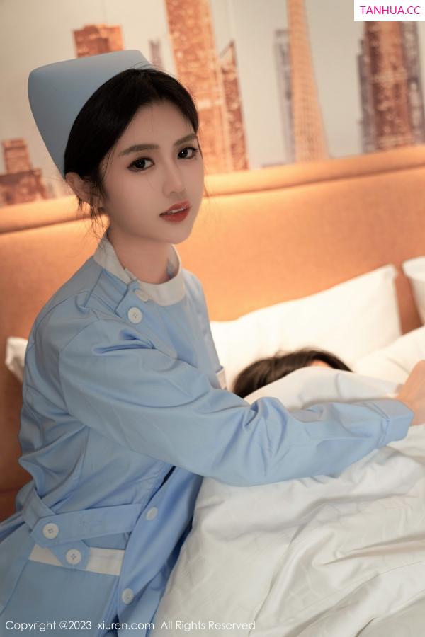 李浅浅  [XiuRen]高清写真图 2023.05.16 No.6745 浅浅Danny 护士服美腿第15张图片